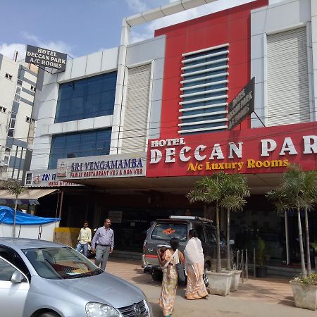 Hotel Deccan Park ไฮเดอราบัด ภายนอก รูปภาพ