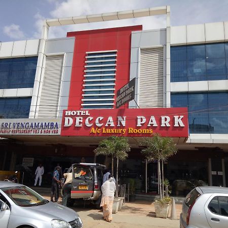 Hotel Deccan Park ไฮเดอราบัด ภายนอก รูปภาพ