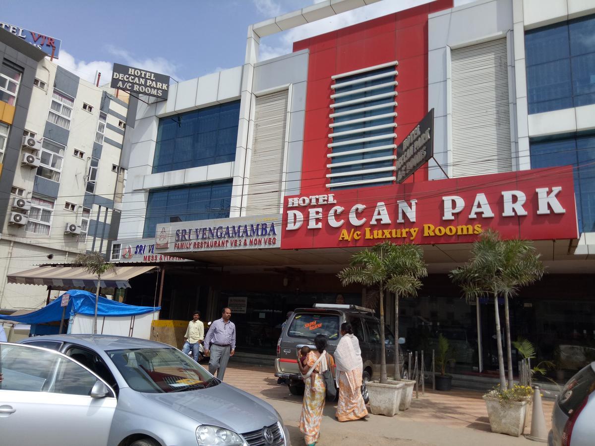 Hotel Deccan Park ไฮเดอราบัด ภายนอก รูปภาพ
