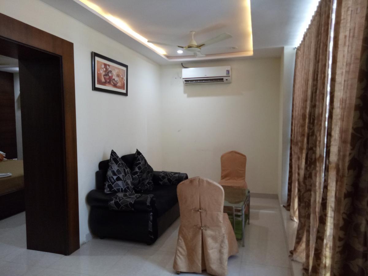 Hotel Deccan Park ไฮเดอราบัด ภายนอก รูปภาพ