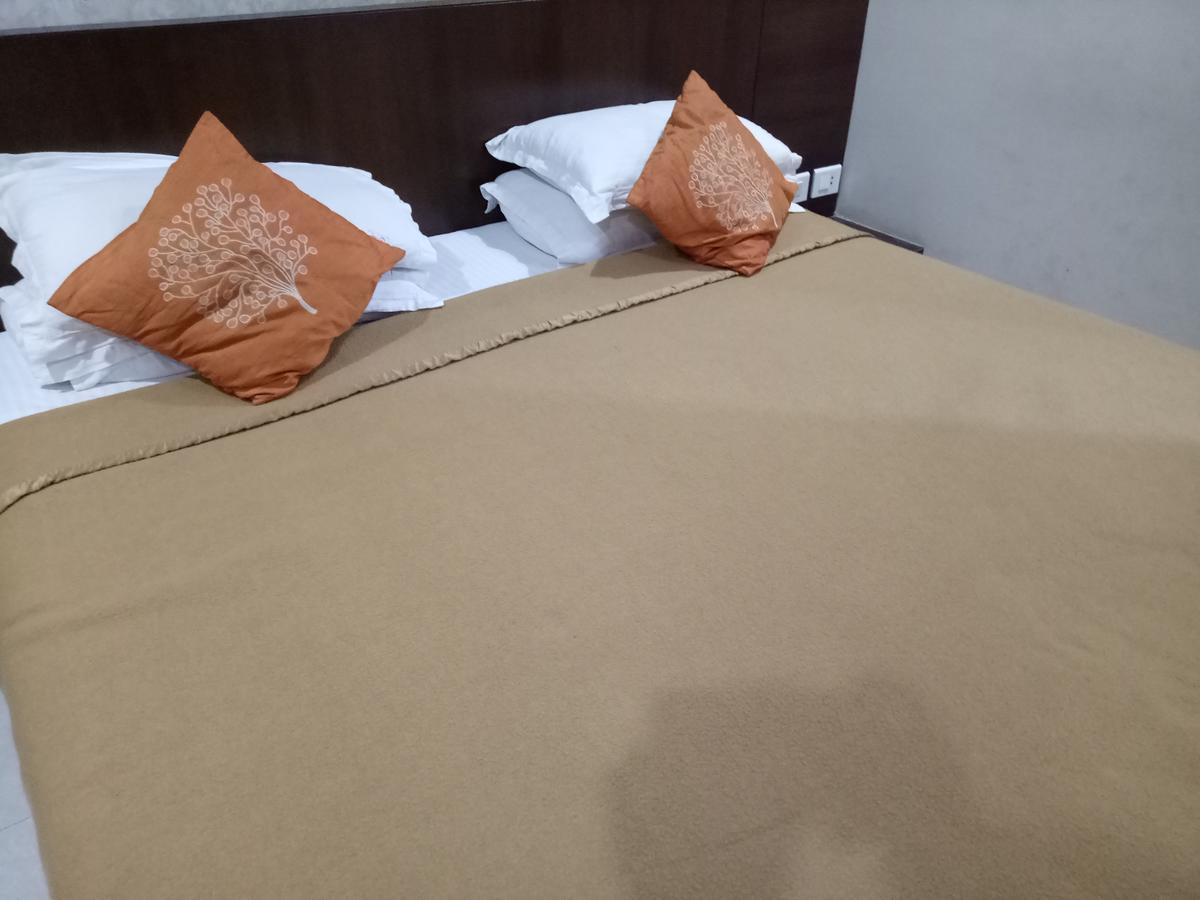 Hotel Deccan Park ไฮเดอราบัด ภายนอก รูปภาพ