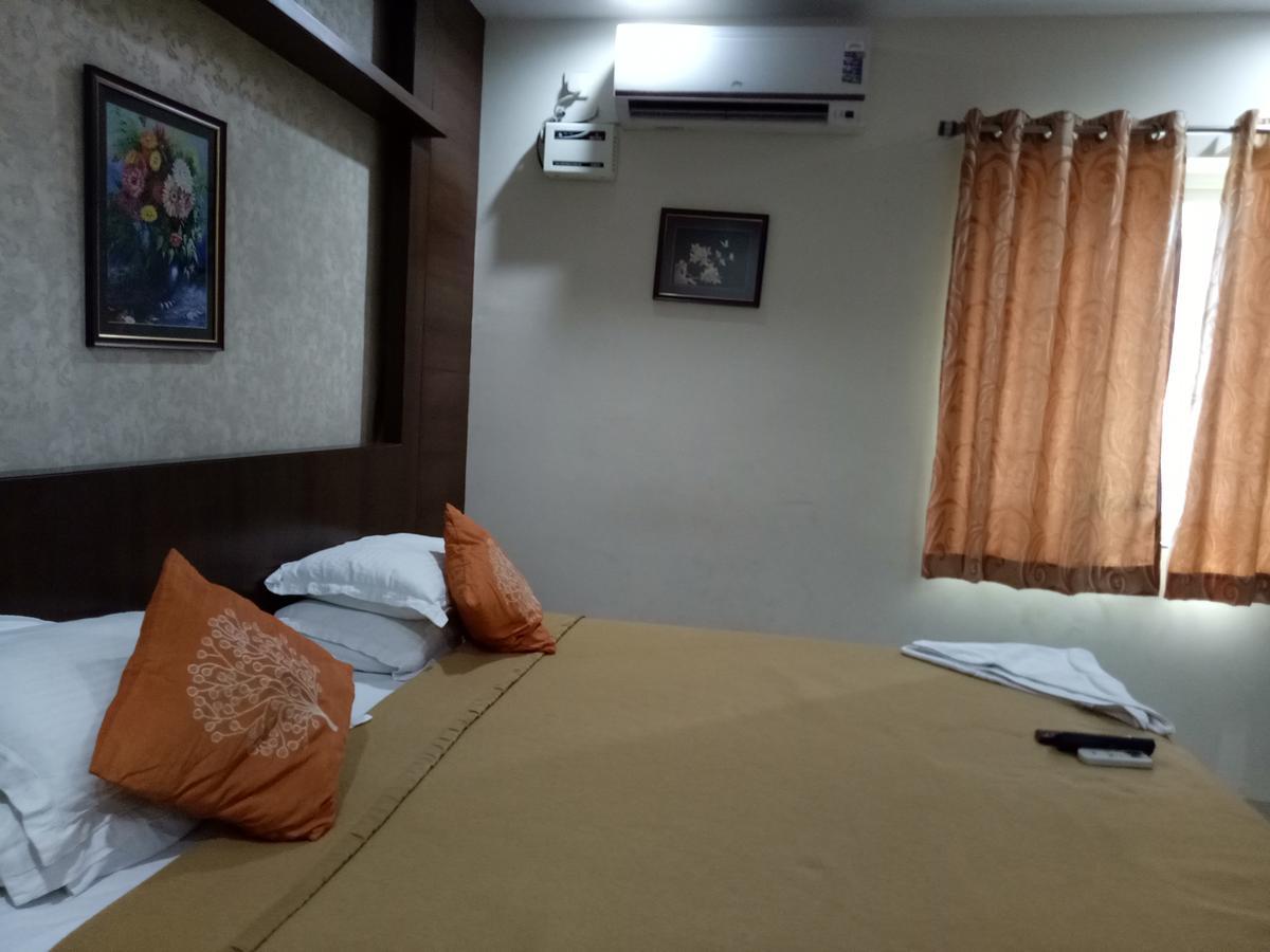 Hotel Deccan Park ไฮเดอราบัด ภายนอก รูปภาพ