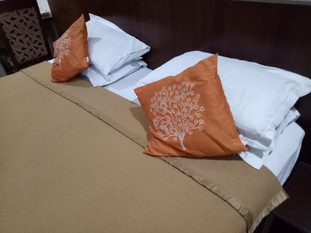 Hotel Deccan Park ไฮเดอราบัด ภายนอก รูปภาพ