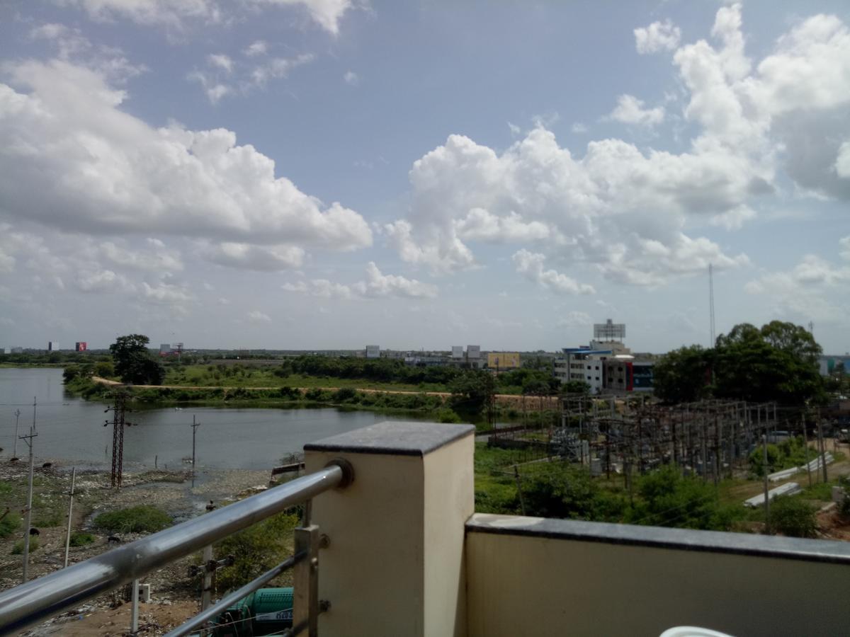 Hotel Deccan Park ไฮเดอราบัด ภายนอก รูปภาพ
