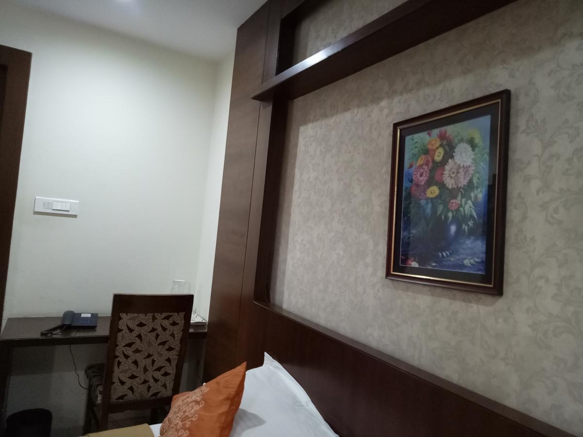Hotel Deccan Park ไฮเดอราบัด ภายนอก รูปภาพ
