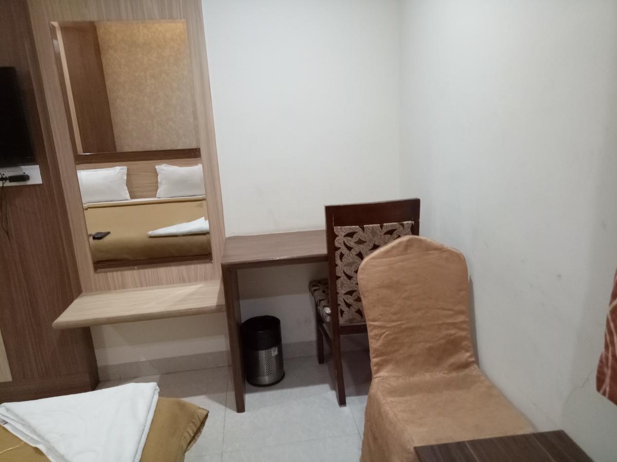 Hotel Deccan Park ไฮเดอราบัด ภายนอก รูปภาพ