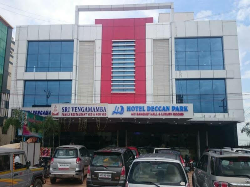 Hotel Deccan Park ไฮเดอราบัด ภายนอก รูปภาพ